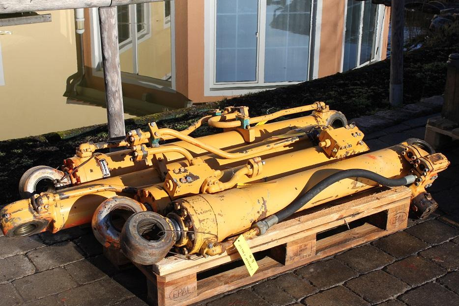 Liebherr A 902 LIT - Cilindro hidráulico de Máquina de construção: foto 3 Liebherr A 902 LIT - Cilindro hidráulico de Máquina de construção: foto 3