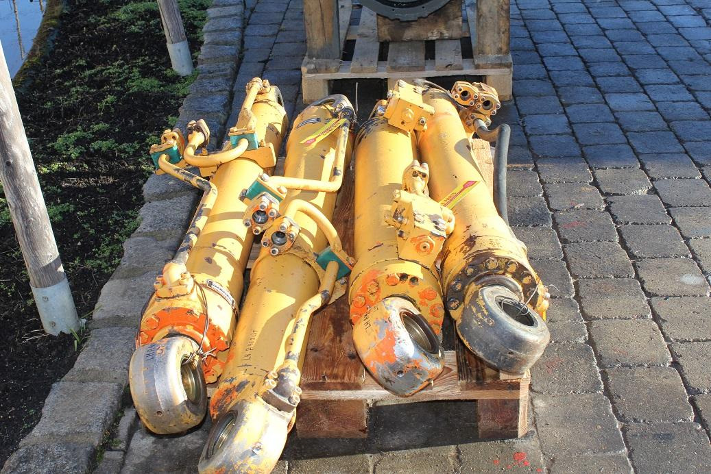 Liebherr A 902 LIT - Cilindro hidráulico de Máquina de construção: foto 4 Liebherr A 902 LIT - Cilindro hidráulico de Máquina de construção: foto 4