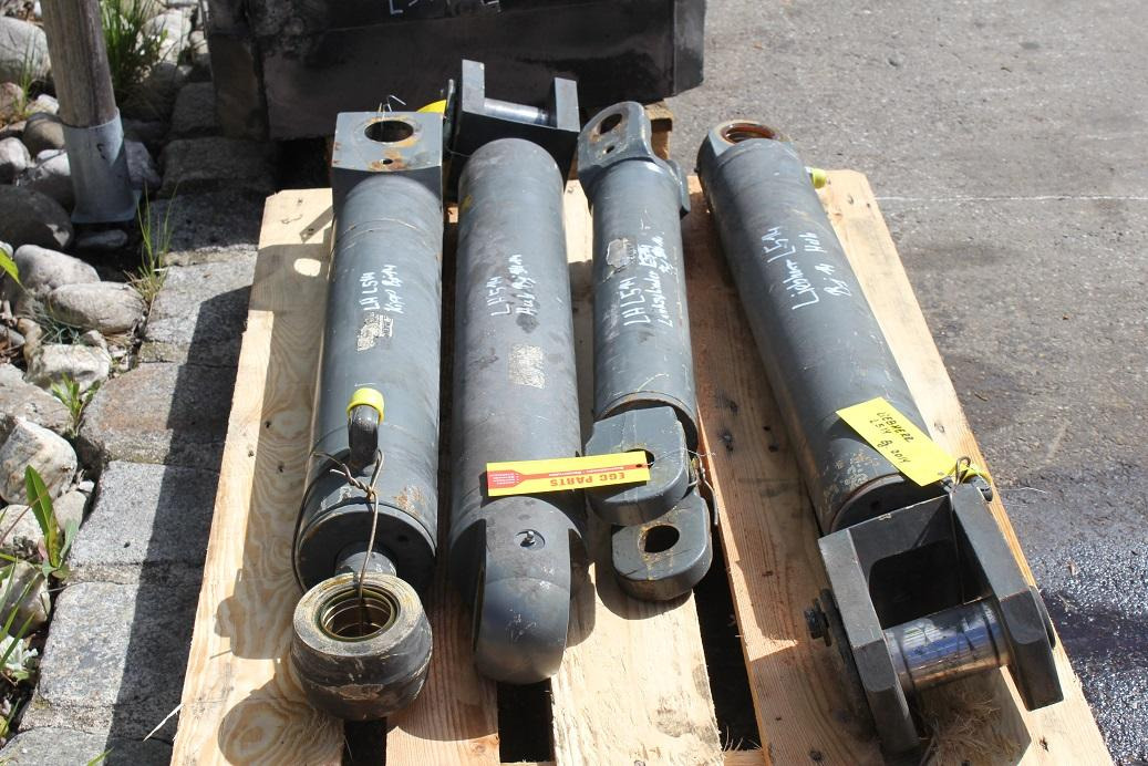 Liebherr L514 - Cilindro hidráulico de Máquina de construção: foto 5 Liebherr L514 - Cilindro hidráulico de Máquina de construção: foto 5