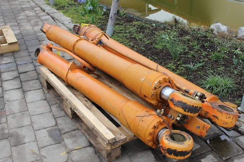 Liebherr R 912 LC LIT - Cilindro hidráulico de Máquina de construção: foto 5 Liebherr R 912 LC LIT - Cilindro hidráulico de Máquina de construção: foto 5