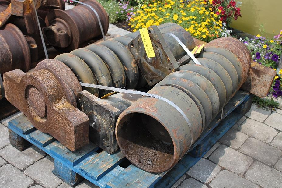 Liebherr R 974 - Peças de material rodante de Máquina de construção: foto 2 Liebherr R 974 - Peças de material rodante de Máquina de construção: foto 2