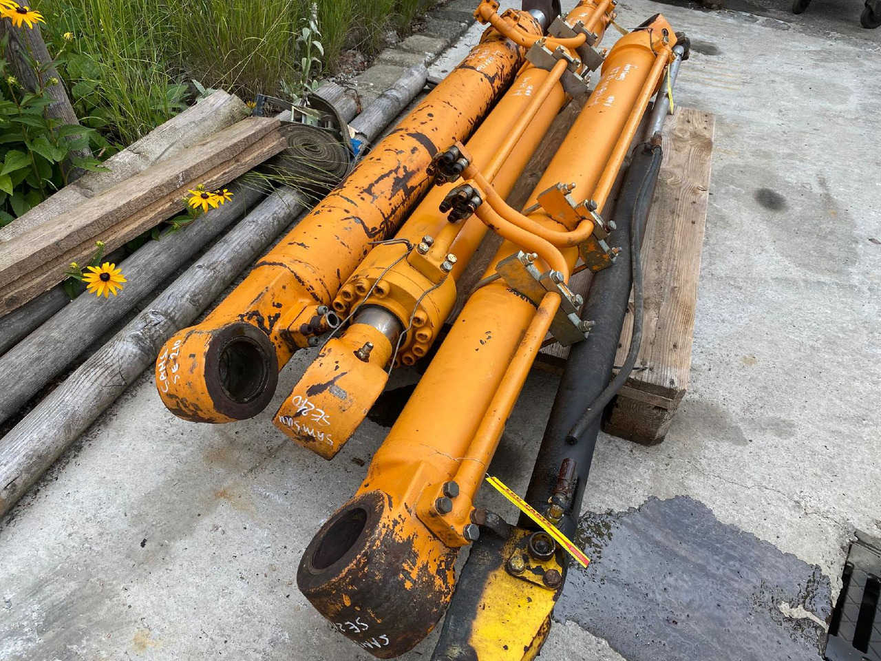 Samsung SE 210 - Cilindro hidráulico de Máquina de construção: foto 4 Samsung SE 210 - Cilindro hidráulico de Máquina de construção: foto 4