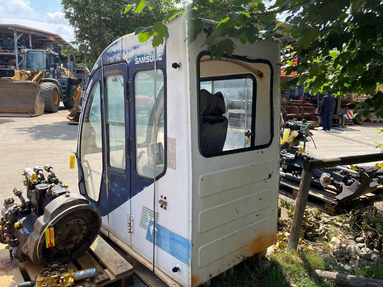 Samsung SE 210 - Cabine de Máquina de construção: foto 2 Samsung SE 210 - Cabine de Máquina de construção: foto 2