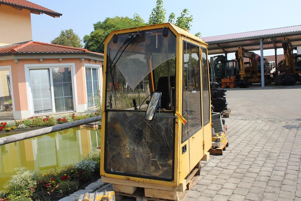 Sennebogen SR 26 - Cabine de Máquina de construção: foto 2 Sennebogen SR 26 - Cabine de Máquina de construção: foto 2