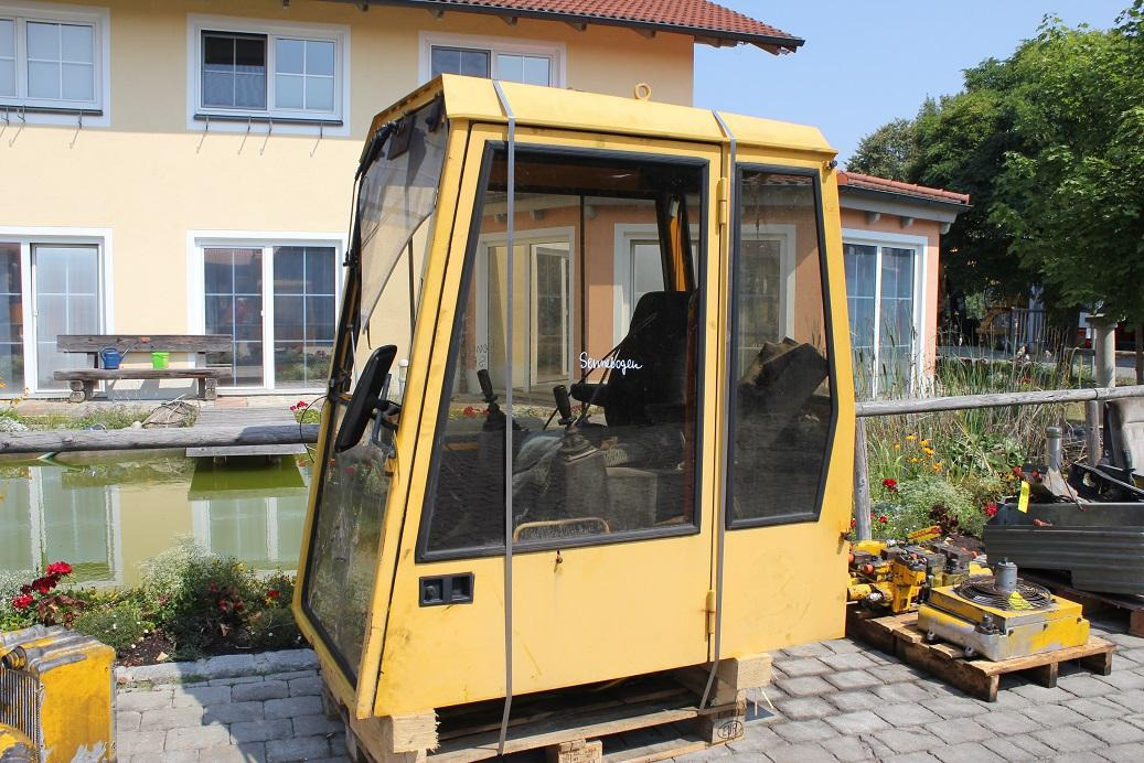 Sennebogen SR 26 - Cabine de Máquina de construção: foto 1 Sennebogen SR 26 - Cabine de Máquina de construção: foto 1