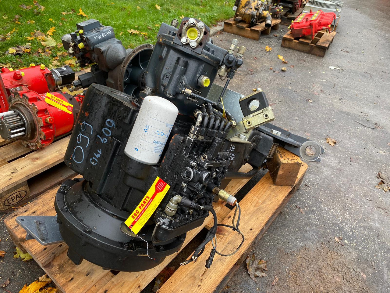 ZF 4 WG 120 aus O&K L 20 - Caixa de câmbio de Máquina de construção: foto 2 ZF 4 WG 120 aus O&K L 20 - Caixa de câmbio de Máquina de construção: foto 2