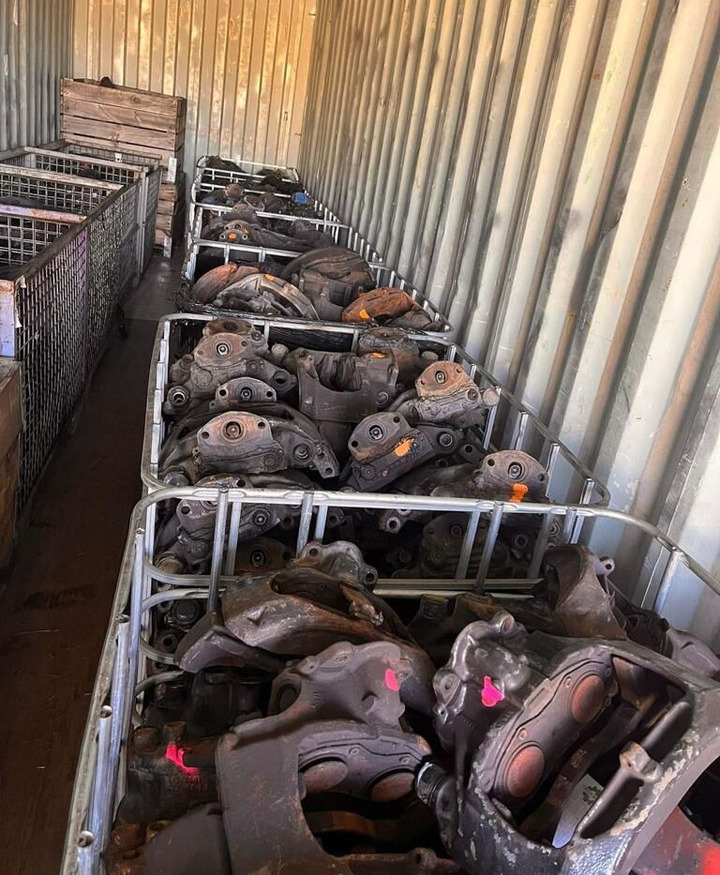 IVECO SN7 STRALIS EUROCARGO 42559190 IVECO - Pinça de freio de Caminhão: foto 1 IVECO SN7 STRALIS EUROCARGO 42559190 IVECO - Pinça de freio de Caminhão: foto 1