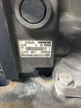 Knorr-Bremse Europa 1827274   Scania R - Válvula de freio de Caminhão: foto 2 Knorr-Bremse Europa 1827274   Scania R - Válvula de freio de Caminhão: foto 2