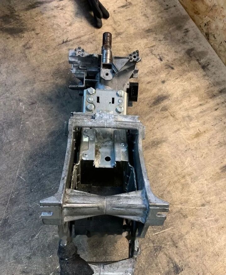 Kolumna Kierownicza MAN 7360974151 BOSCH 7360974151 - Coluna de direcção de Caminhão: foto 2 Kolumna Kierownicza MAN 7360974151 BOSCH 7360974151 - Coluna de direcção de Caminhão: foto 2