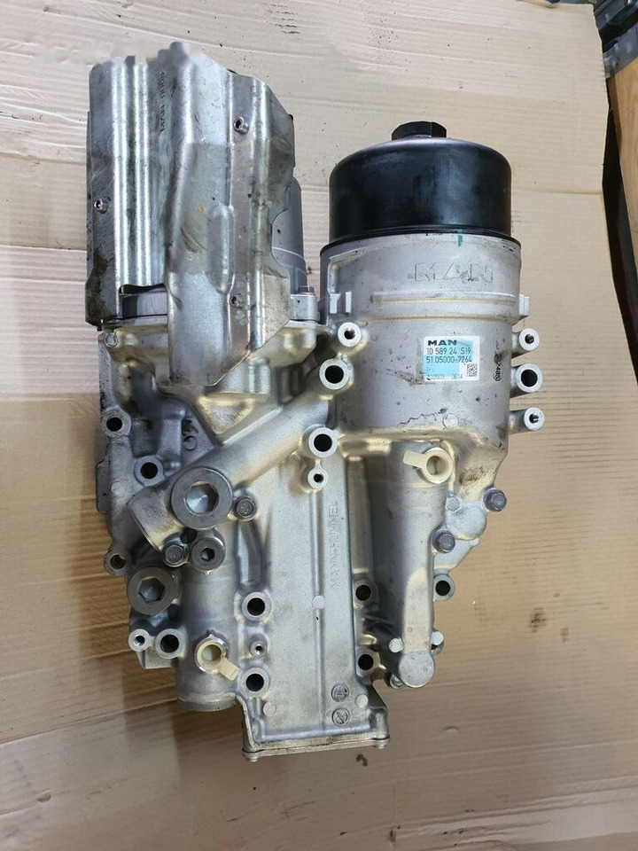 Mann-Filter MAN EURO 6 TGA TGX MAN TGX / TGS Euro 6 truck - Filtro de óleo de Caminhão: foto 1 Mann-Filter MAN EURO 6 TGA TGX MAN TGX / TGS Euro 6 truck - Filtro de óleo de Caminhão: foto 1