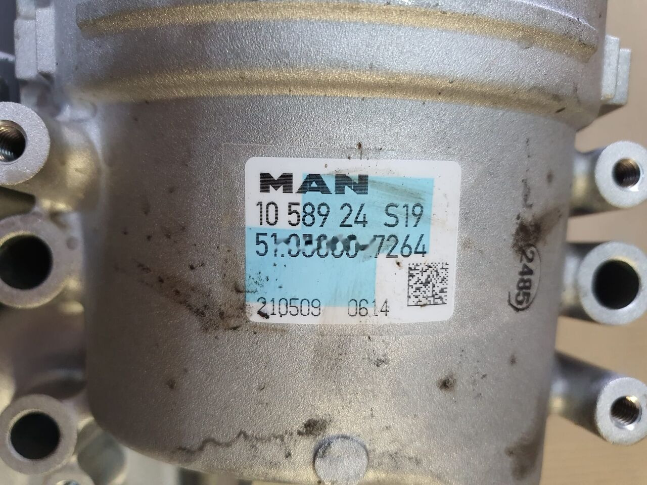 Mann-Filter MAN EURO 6 TGA TGX MAN TGX / TGS Euro 6 truck - Filtro de óleo de Caminhão: foto 5 Mann-Filter MAN EURO 6 TGA TGX MAN TGX / TGS Euro 6 truck - Filtro de óleo de Caminhão: foto 5