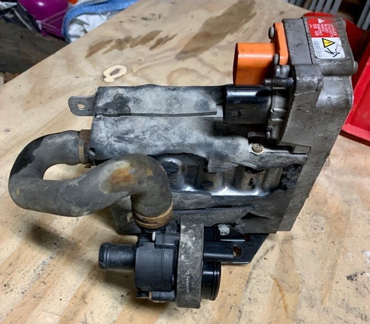 Wymiennik Ciepła Oryginał 12E.963.231B  for Volkswagen GOLF VII, E-Golf automobile - Radiador de óleo de Automóvel: foto 1 Wymiennik Ciepła Oryginał 12E.963.231B  for Volkswagen GOLF VII, E-Golf automobile - Radiador de óleo de Automóvel: foto 1