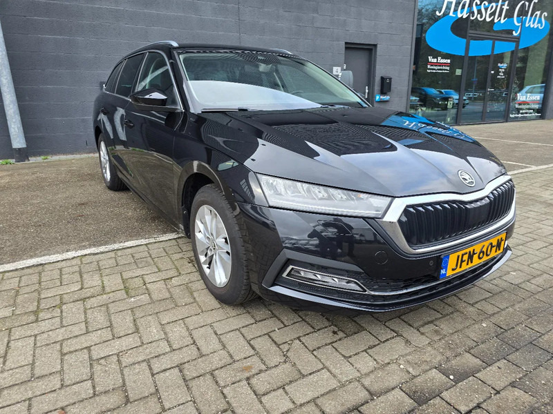 Škoda Octavia Combi 1.0 Benzine - Automóvel: foto 3 Škoda Octavia Combi 1.0 Benzine - Automóvel: foto 3