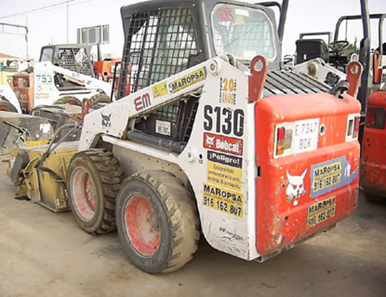 Minicargadora Bobcat S130 - Mini carregadeira: foto 1 Minicargadora Bobcat S130 - Mini carregadeira: foto 1