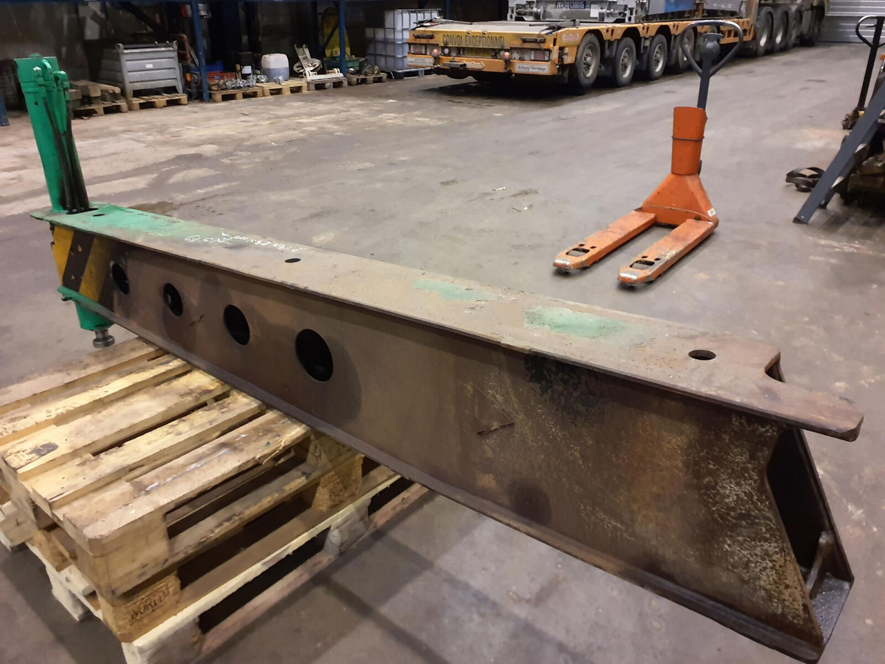 FAUN ATF 60-3 front outigger beam - Suspensão de Guindaste móvel: foto 3 FAUN ATF 60-3 front outigger beam - Suspensão de Guindaste móvel: foto 3