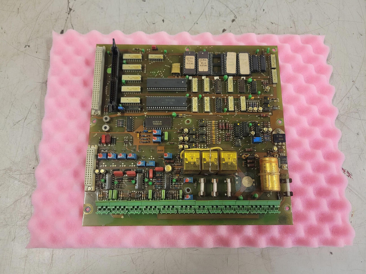 FAUN RTF 30 motherboard - Sistema elétrico de Guindaste móvel: foto 1 FAUN RTF 30 motherboard - Sistema elétrico de Guindaste móvel: foto 1