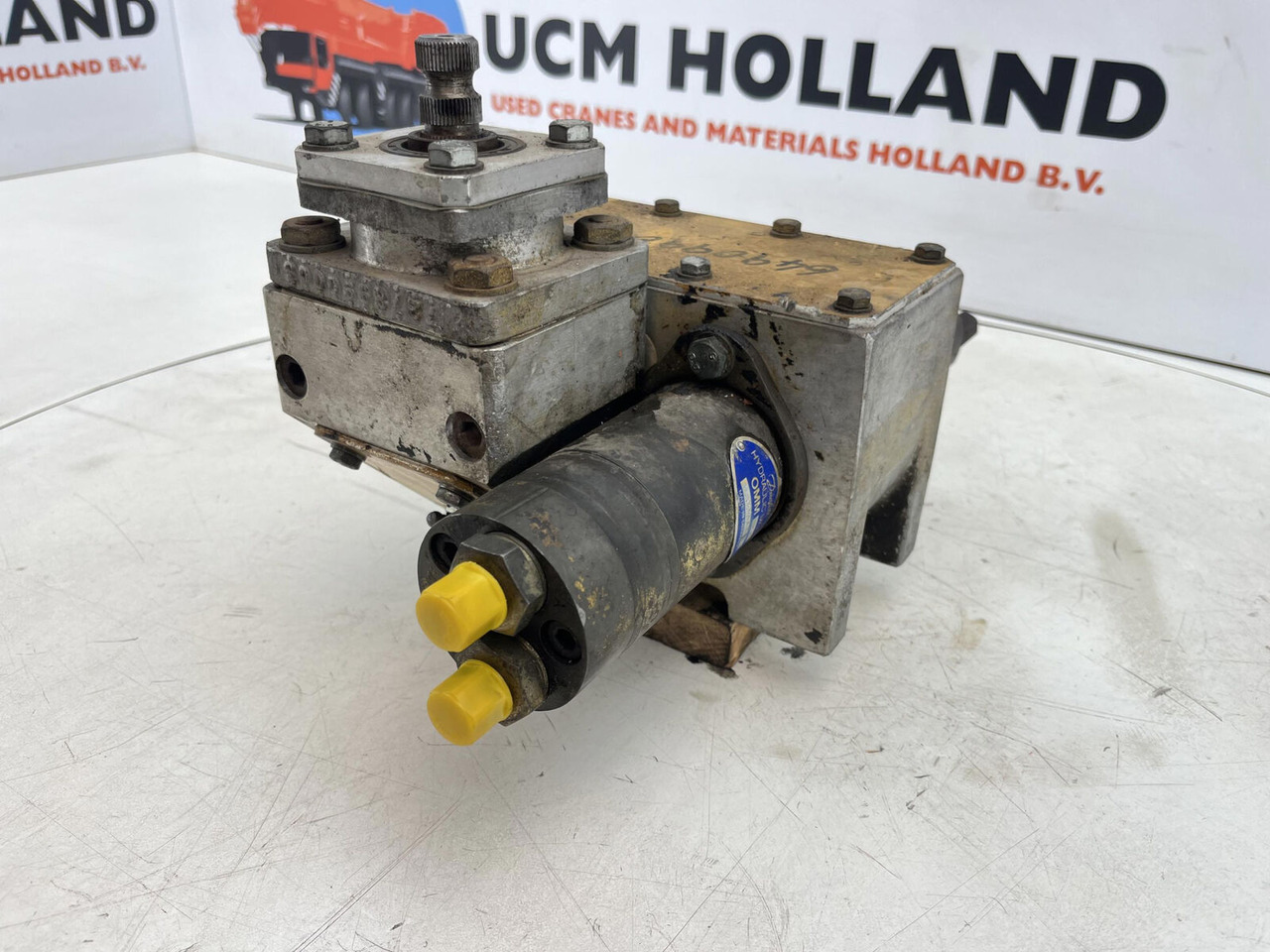 Grove AT 880 Steering box dual steer - Caixa de direção de Guindaste móvel: foto 2 Grove AT 880 Steering box dual steer - Caixa de direção de Guindaste móvel: foto 2