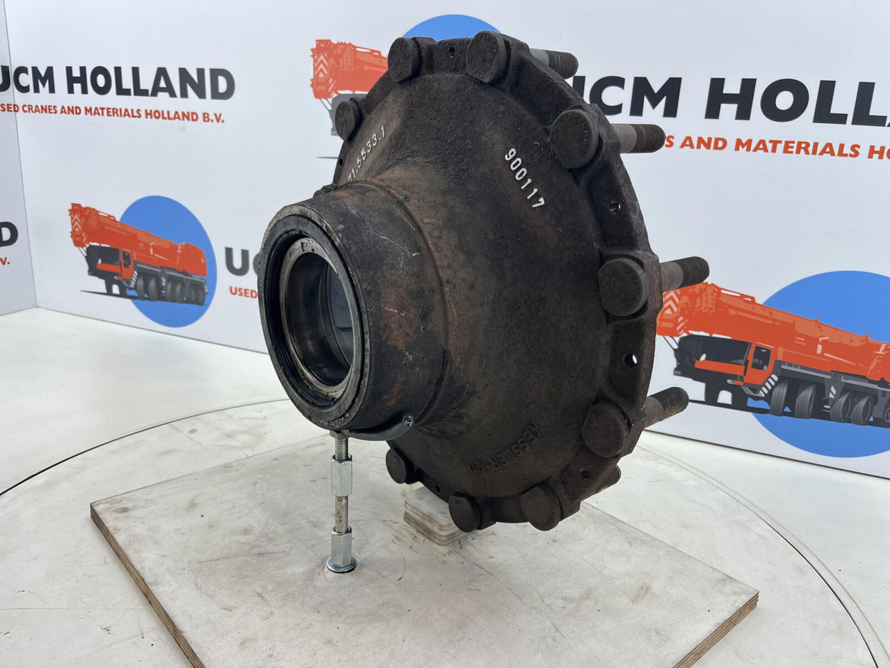 Grove GMK Megatrak wheel hub - Cubo de roda de Guindaste: foto 3 Grove GMK Megatrak wheel hub - Cubo de roda de Guindaste: foto 3