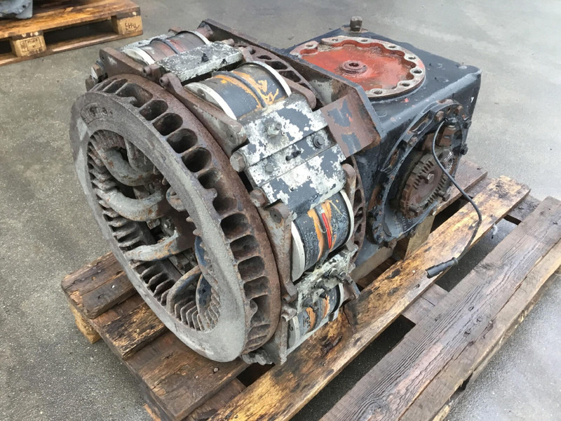 Grove Kessler Grove GMK 5100 diff box axle 5 - Caixa de câmbio de Guindaste: foto 4 Grove Kessler Grove GMK 5100 diff box axle 5 - Caixa de câmbio de Guindaste: foto 4