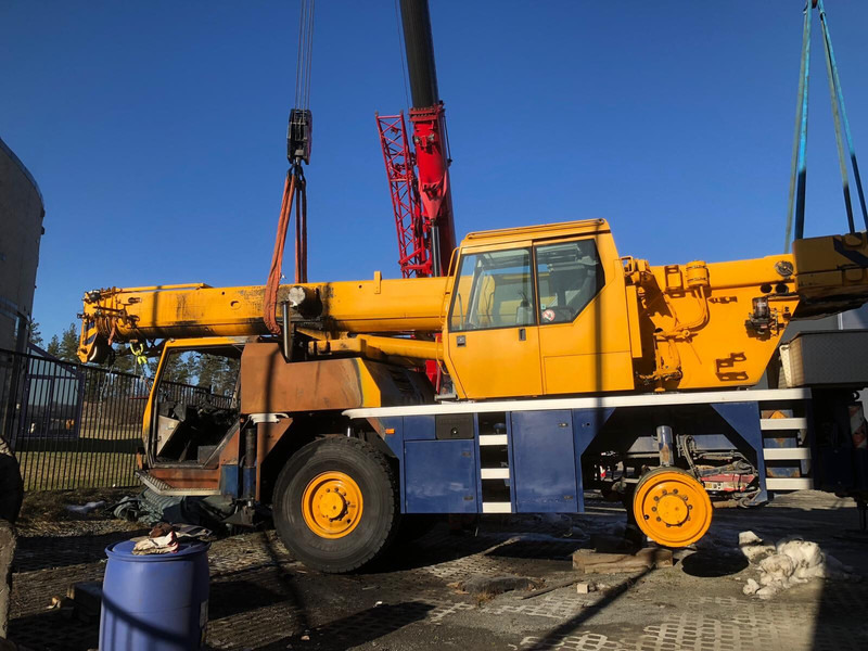 Liebherr LTM 1030-2 - Grua todo o terreno: foto 4 Liebherr LTM 1030-2 - Grua todo o terreno: foto 4