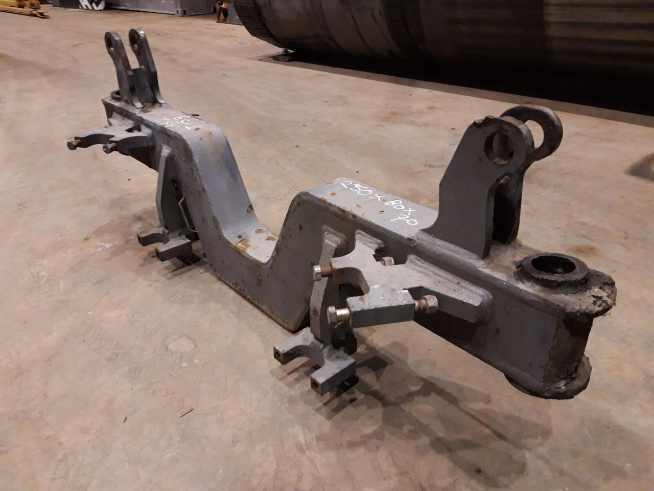 Liebherr LTM 1050-1 Axle housing axle 2 - Eixo e peças de Guindaste móvel: foto 1 Liebherr LTM 1050-1 Axle housing axle 2 - Eixo e peças de Guindaste móvel: foto 1