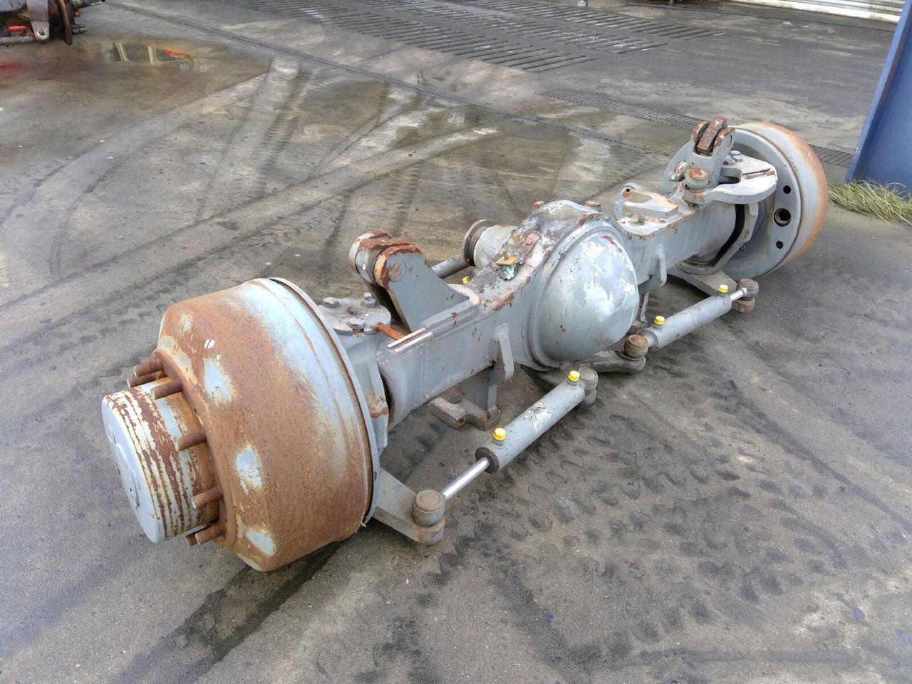 Liebherr LTM 1050-1 axle 1 - Eixo e peças de Guindaste móvel: foto 3 Liebherr LTM 1050-1 axle 1 - Eixo e peças de Guindaste móvel: foto 3