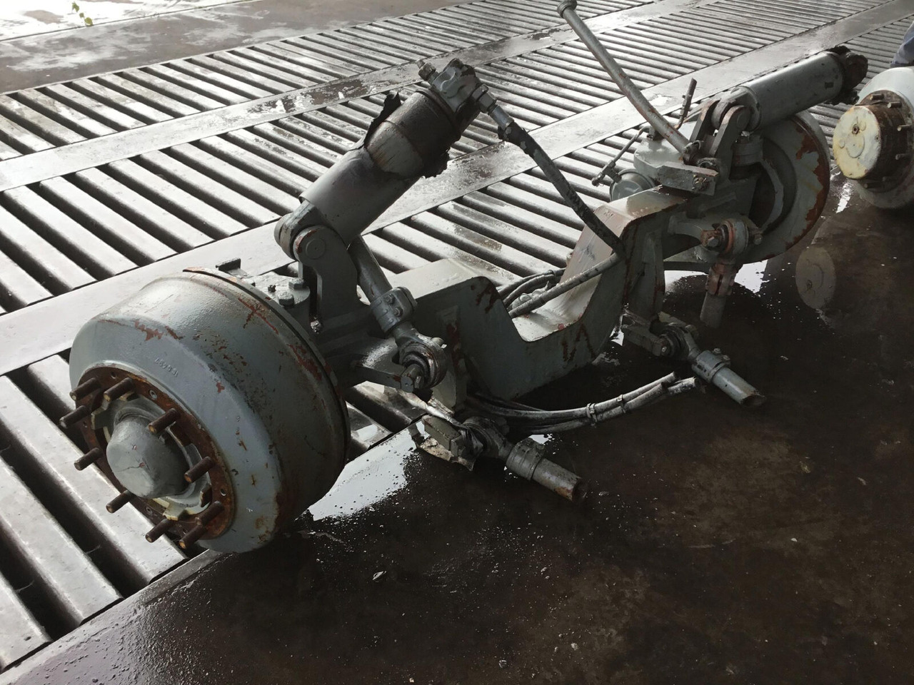 Liebherr LTM 1050-1 axle 2 - Eixo e peças de Guindaste móvel: foto 4 Liebherr LTM 1050-1 axle 2 - Eixo e peças de Guindaste móvel: foto 4