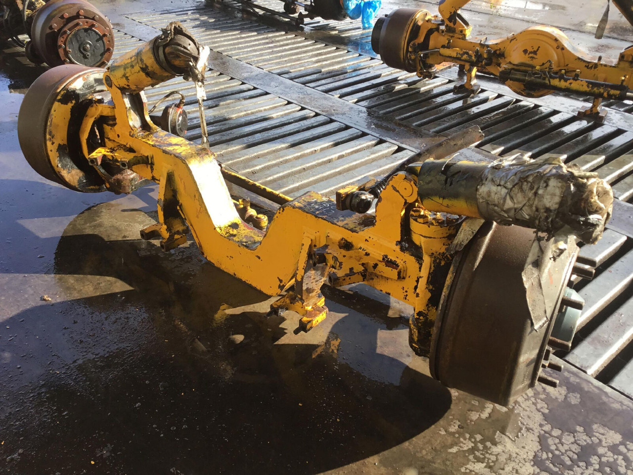 Liebherr LTM 1050-1 axle 2 - Eixo e peças de Guindaste móvel: foto 4 Liebherr LTM 1050-1 axle 2 - Eixo e peças de Guindaste móvel: foto 4