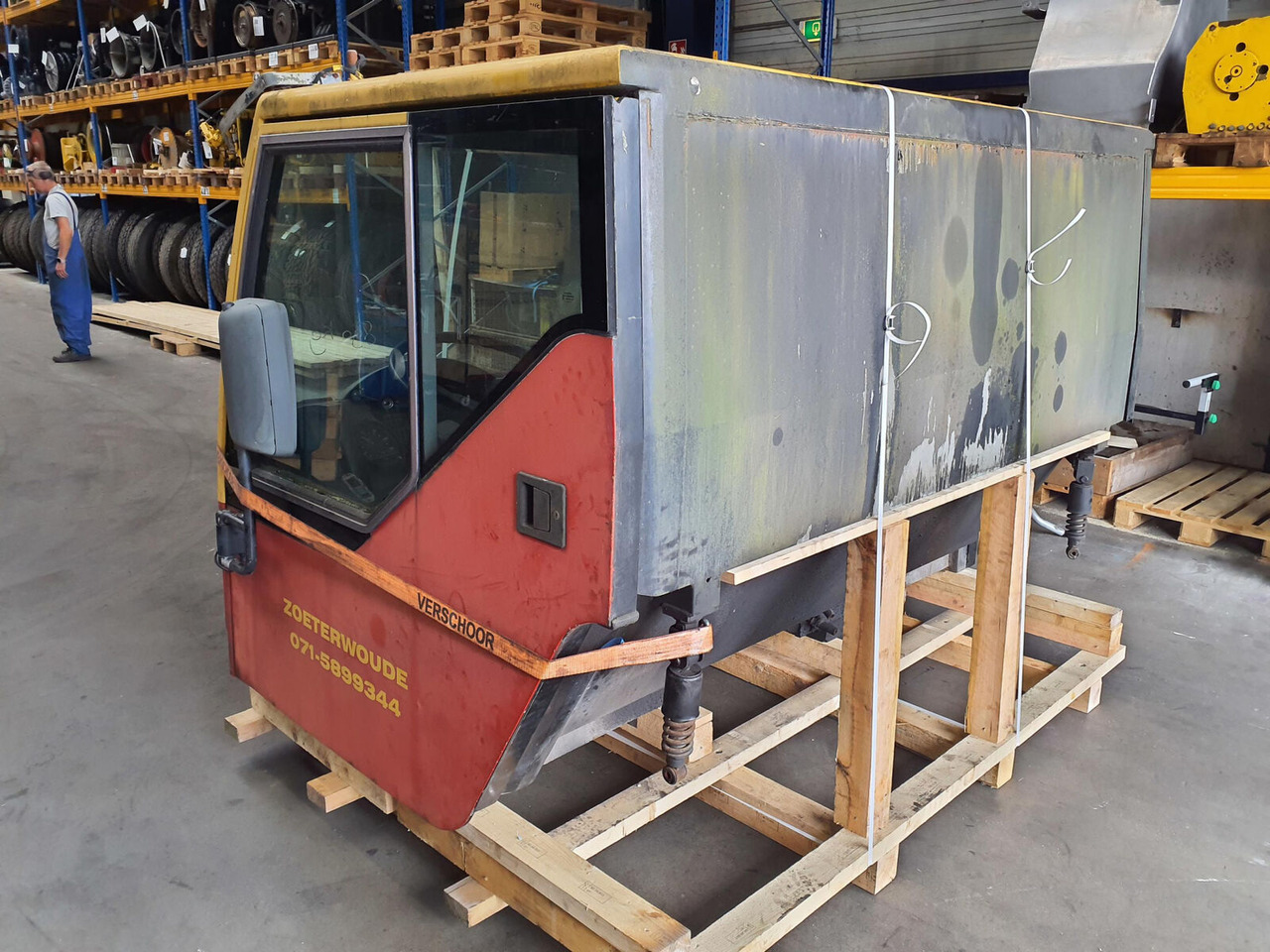 Liebherr LTM 1060-2 drivers cabin - Cabine de Guindaste: foto 4 Liebherr LTM 1060-2 drivers cabin - Cabine de Guindaste: foto 4