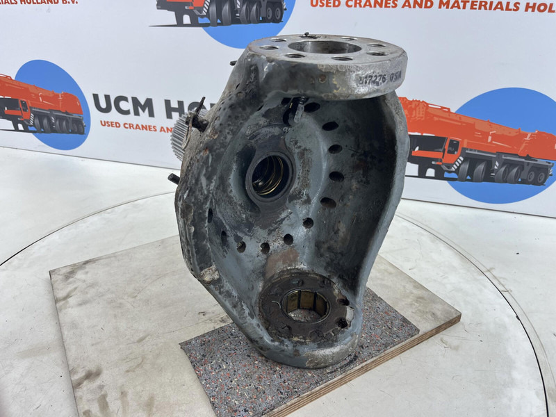 Liebherr LTM 1070-4.2 Steering knuckle 16 holes axle 3 - Manga de eixo de Guindaste: foto 4 Liebherr LTM 1070-4.2 Steering knuckle 16 holes axle 3 - Manga de eixo de Guindaste: foto 4