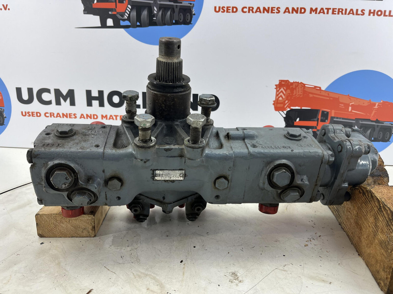 Liebherr LTM 1070 steering box - Caixa de direção de Guindaste móvel: foto 5 Liebherr LTM 1070 steering box - Caixa de direção de Guindaste móvel: foto 5