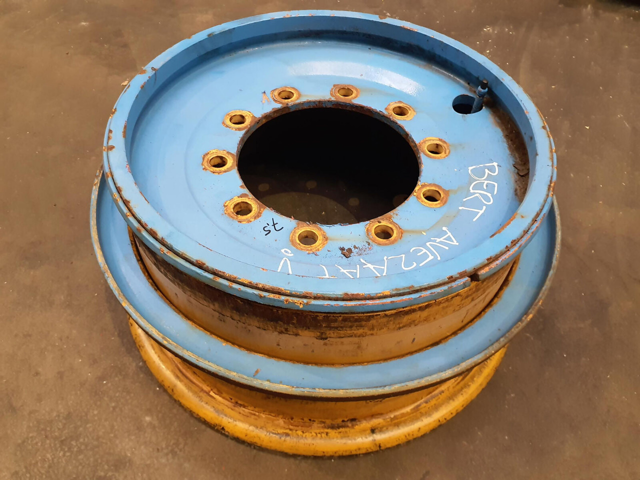 Rim 445/95R25 10 7.5 3p - Jante de Guindaste: foto 1 Rim 445/95R25 10 7.5 3p - Jante de Guindaste: foto 1
