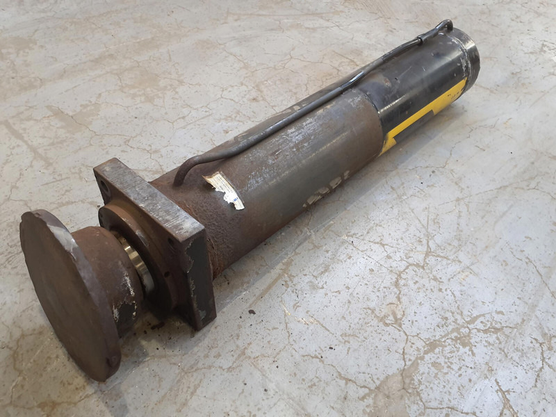 Spierings SK 598 Outrigger cylinder - Cilindro hidráulico de Guindaste: foto 2 Spierings SK 598 Outrigger cylinder - Cilindro hidráulico de Guindaste: foto 2