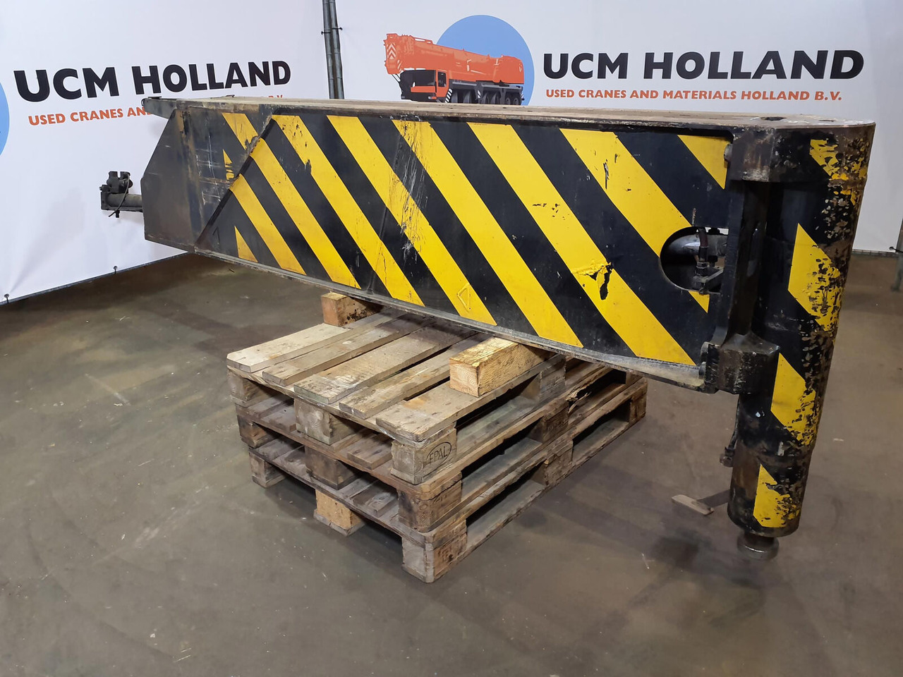 Terex AC 100 outrigger beam complete rear - Suspensão de Guindaste móvel: foto 1 Terex AC 100 outrigger beam complete rear - Suspensão de Guindaste móvel: foto 1