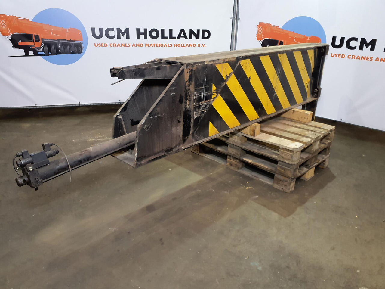 Terex AC 100 outrigger beam complete rear - Suspensão de Guindaste móvel: foto 4 Terex AC 100 outrigger beam complete rear - Suspensão de Guindaste móvel: foto 4