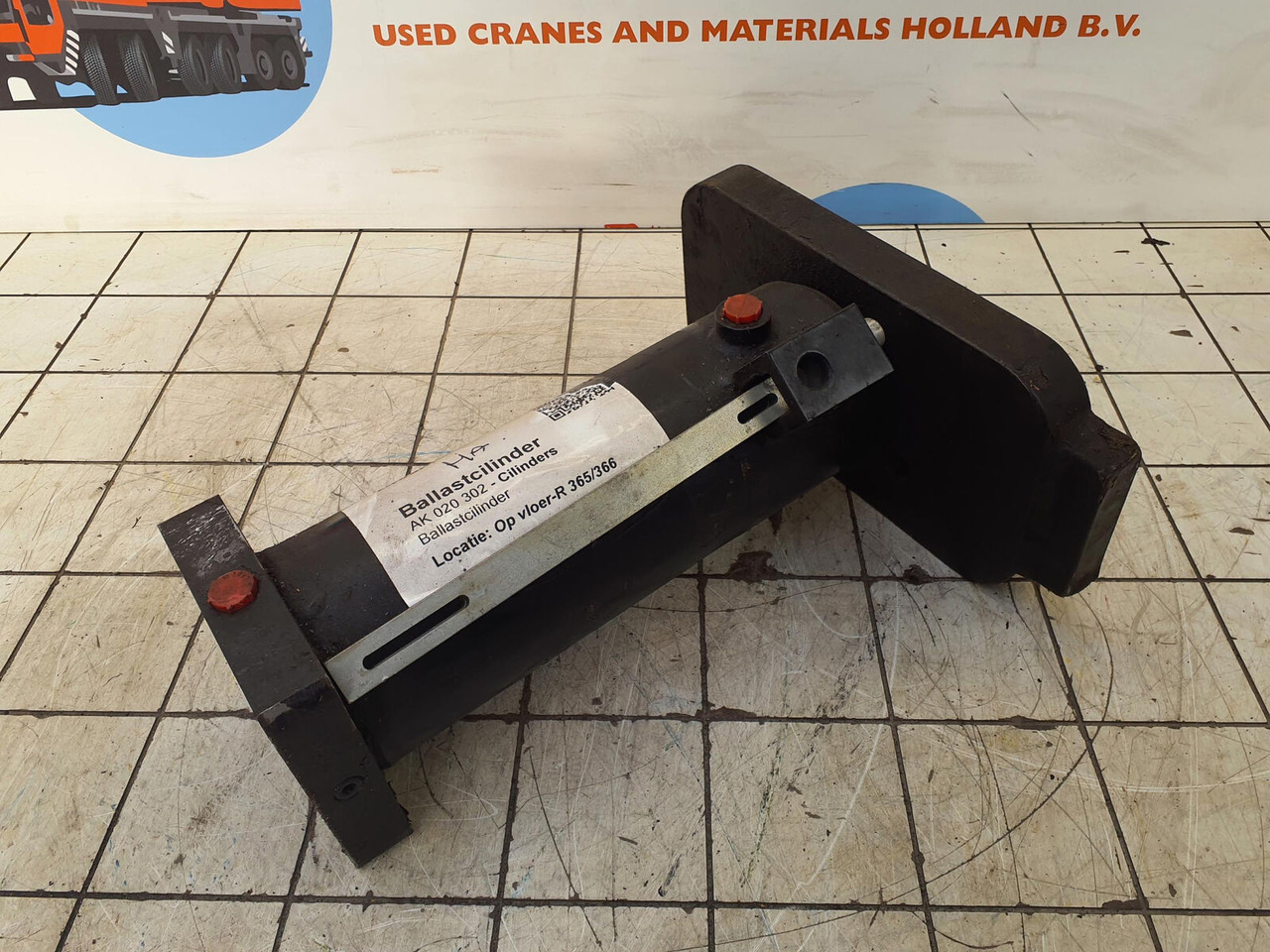 Terex AC 155 counterweight lift cylinder - Cilindro hidráulico de Guindaste móvel: foto 1 Terex AC 155 counterweight lift cylinder - Cilindro hidráulico de Guindaste móvel: foto 1