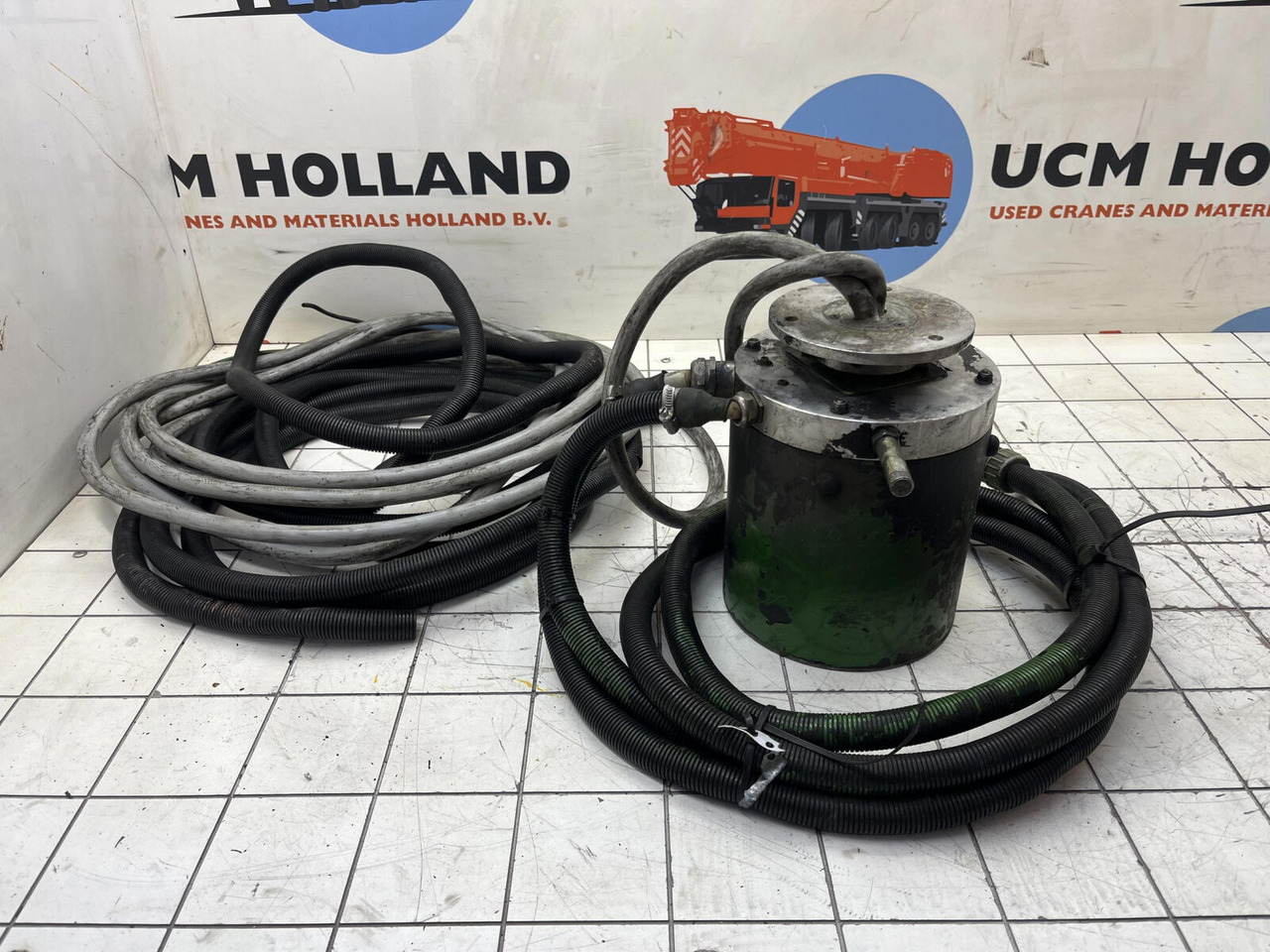 Terex AC 155 slip ring assy - Sistema elétrico de Guindaste móvel: foto 3 Terex AC 155 slip ring assy - Sistema elétrico de Guindaste móvel: foto 3