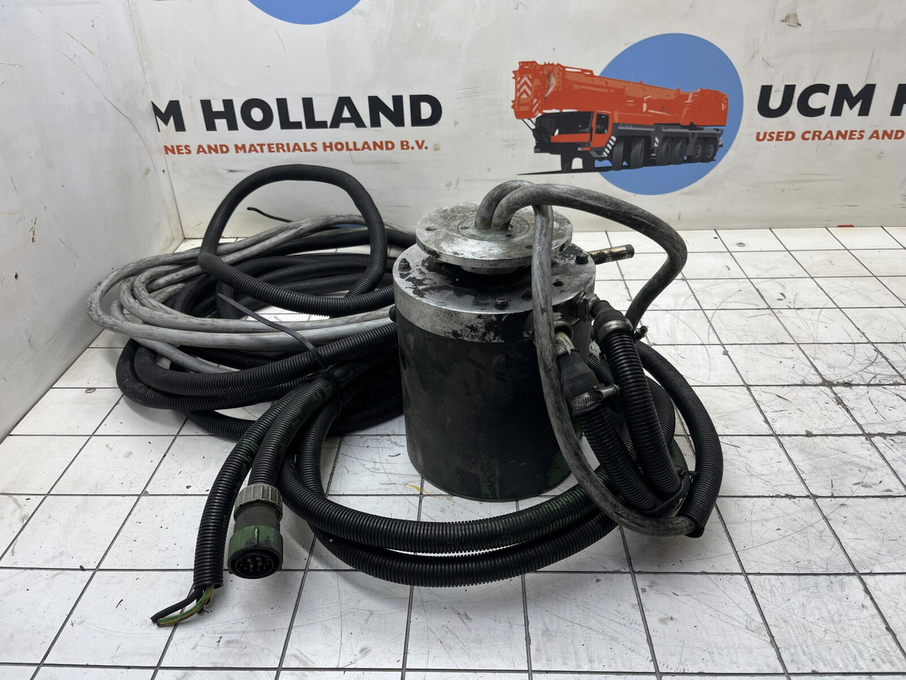 Terex AC 155 slip ring assy - Sistema elétrico de Guindaste móvel: foto 2 Terex AC 155 slip ring assy - Sistema elétrico de Guindaste móvel: foto 2