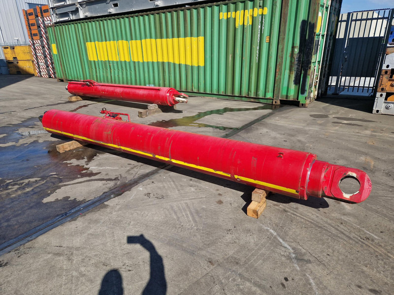 Terex AC 700 LUFFING CYLINDER right - Cilindro hidráulico de Guindaste: foto 1 Terex AC 700 LUFFING CYLINDER right - Cilindro hidráulico de Guindaste: foto 1