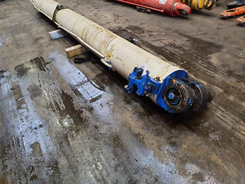 Terex HC 340 boom cylinder - Cilindro hidráulico de Guindaste: foto 4 Terex HC 340 boom cylinder - Cilindro hidráulico de Guindaste: foto 4