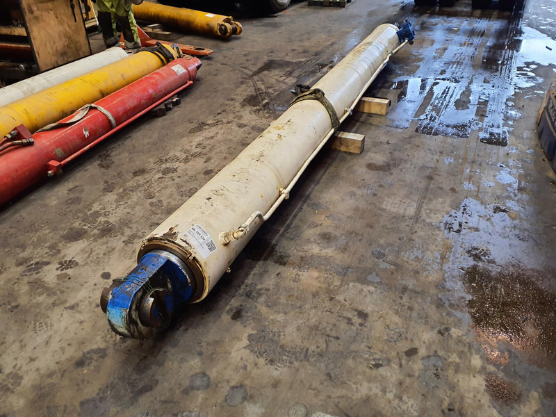 Terex HC 340 boom cylinder - Cilindro hidráulico de Guindaste: foto 1 Terex HC 340 boom cylinder - Cilindro hidráulico de Guindaste: foto 1