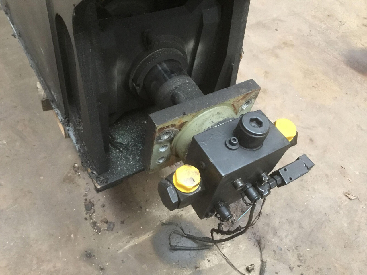 Terex PPM 400 ATT telescopic cylinder - Cilindro hidráulico de Guindaste móvel: foto 1 Terex PPM 400 ATT telescopic cylinder - Cilindro hidráulico de Guindaste móvel: foto 1