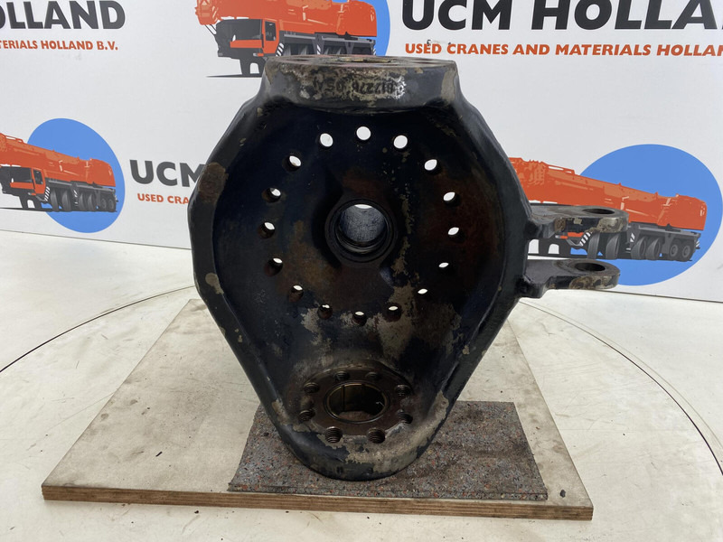 Terex Terex Demag AC 35 Steering knuckle 16 holes axle 2 right - Manga de eixo de Guindaste: foto 5 Terex Terex Demag AC 35 Steering knuckle 16 holes axle 2 right - Manga de eixo de Guindaste: foto 5