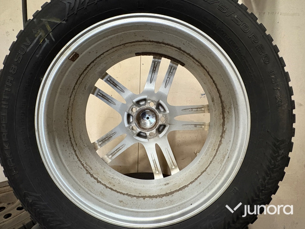 Dubbdäck med fälg, NOKIAN HAAKAPELIITTA - Roda completa de Automóvel: foto 2 Dubbdäck med fälg, NOKIAN HAAKAPELIITTA - Roda completa de Automóvel: foto 2