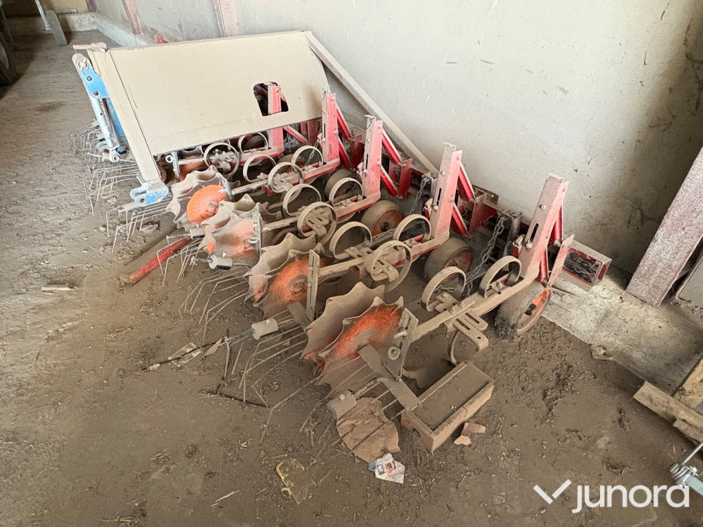 Fronthacka / Radhacka - Kverneland, 9radig - Grade: foto 2 Fronthacka / Radhacka - Kverneland, 9radig - Grade: foto 2