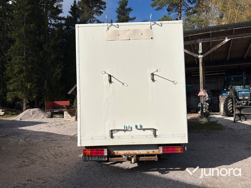 Hästtransport Mercedes-Benz 316 CDI - Autocaravana capucine: foto 4 Hästtransport Mercedes-Benz 316 CDI - Autocaravana capucine: foto 4
