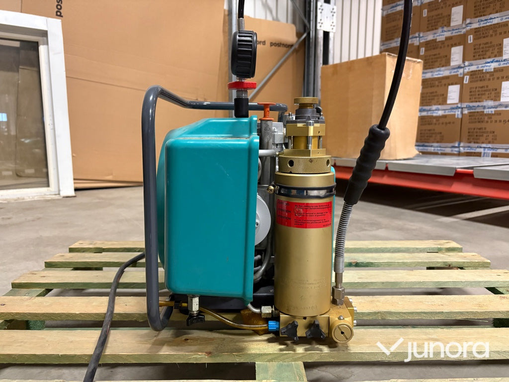 Högtryckskompressor - Bauer S30 Junior II - Compressor de ar: foto 4 Högtryckskompressor - Bauer S30 Junior II - Compressor de ar: foto 4