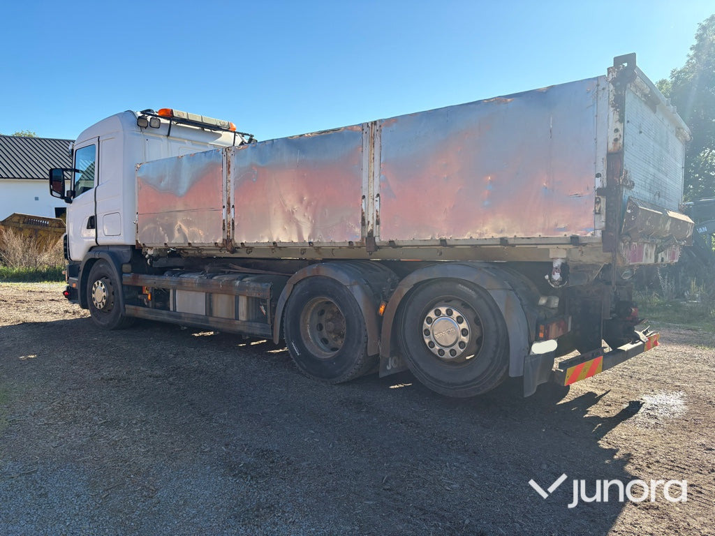 Lastbil Scania R124LB6X24NB470 - Caminhão basculante: foto 3 Lastbil Scania R124LB6X24NB470 - Caminhão basculante: foto 3