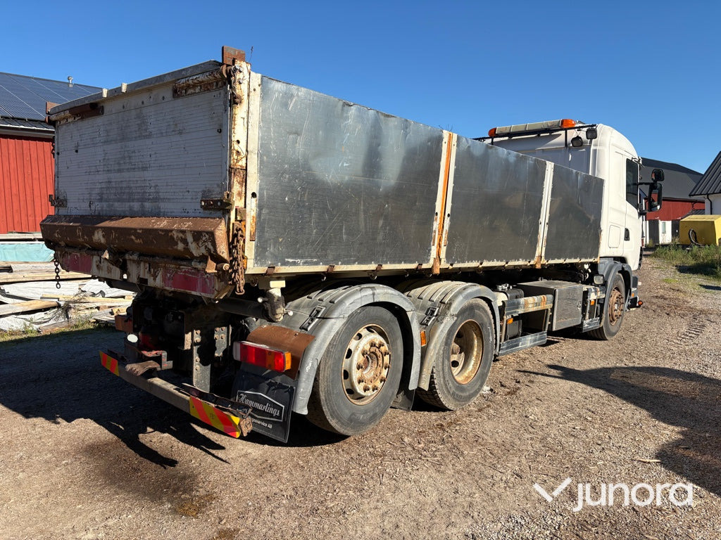 Lastbil Scania R124LB6X24NB470 - Caminhão basculante: foto 5 Lastbil Scania R124LB6X24NB470 - Caminhão basculante: foto 5