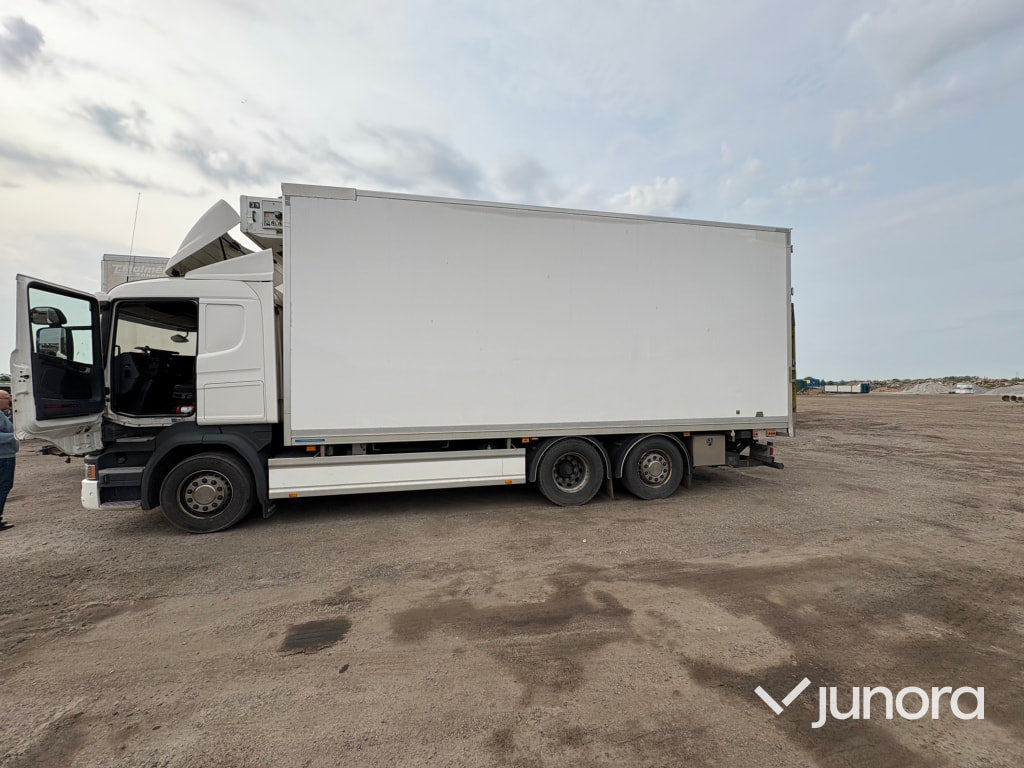 Lastbil Scania R450 med kyl - Caminhão frigorífico: foto 1 Lastbil Scania R450 med kyl - Caminhão frigorífico: foto 1